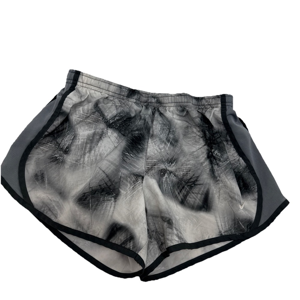 Girls ‎ L Nike running shorts in a black & Gray Dri Fit